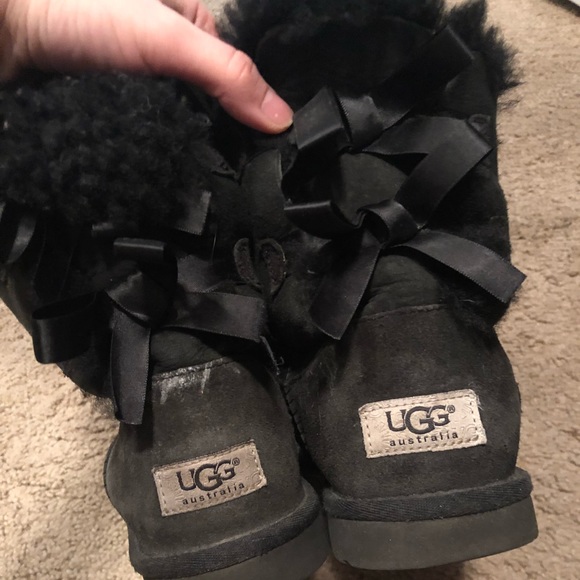 black ribbon uggs black ribbon uggs